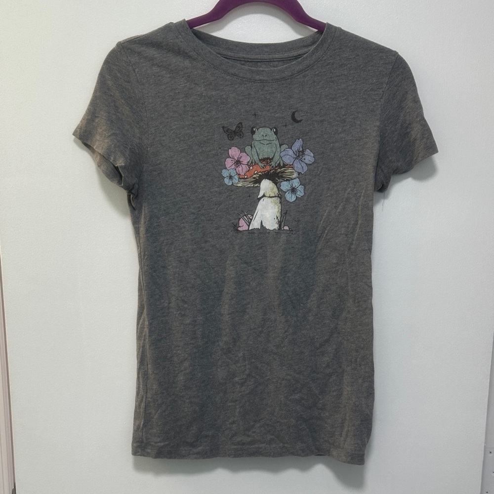Aeropostale classic crew short sleeve shirt size M